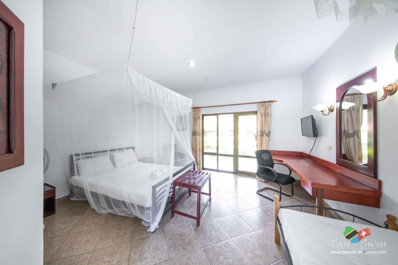 Tan-Swiss Lodge Mikumi Bagian luar foto
